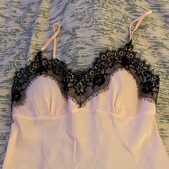 Blush silky night dress - Picture 4 of 4